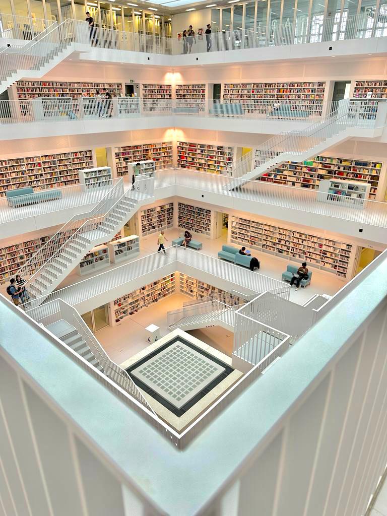 Biblioteca de Stuttgart: Um Sonho Realizado